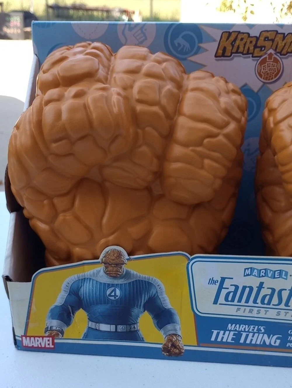 Marvel The Fantastic 4 First Steps The Thing Foam Smash Gloves -